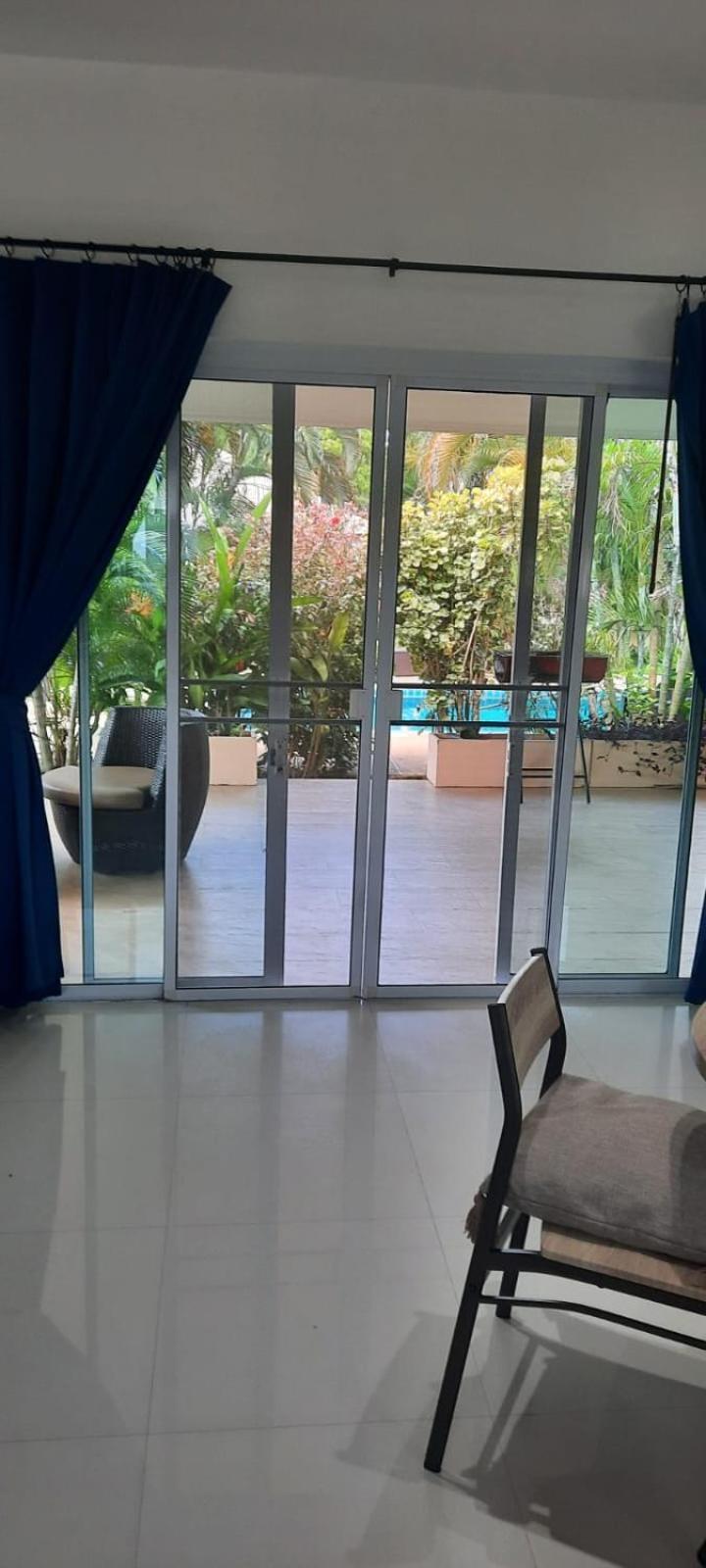 Sun 4 * Ko Samui